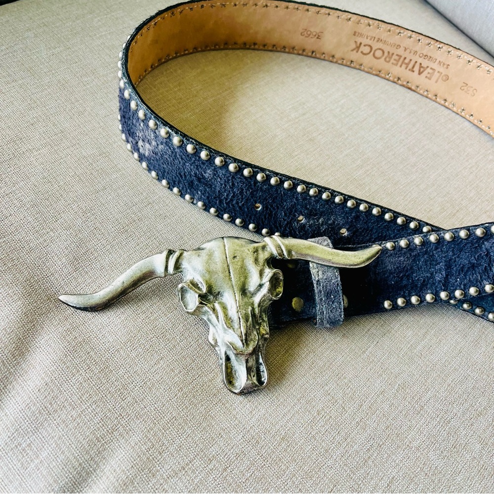 LEATHEROCK silver steer skull. Genuine leather silver studs very cool belt! Sm - Picture 3 of 16